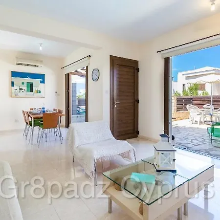 Gr8padz Summer Breeze Protaras